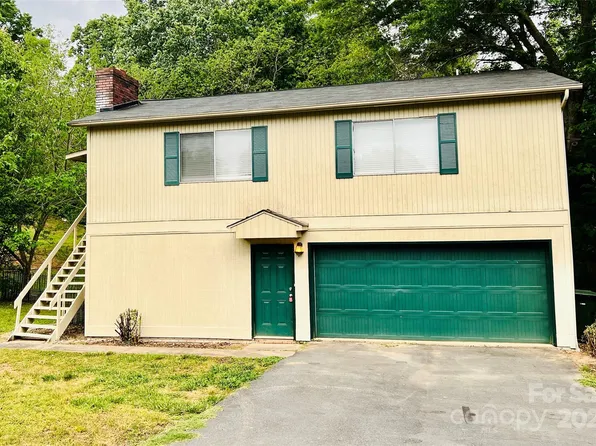 2351 5th St NE, Hickory, NC 28601
