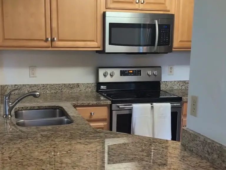 Nice open kitchen to living room and dining nook