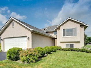 21249 Idaho Ave, Lakeville, MN 55044