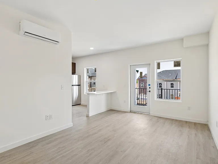 Princeton Orchards Apartments — Photo 14