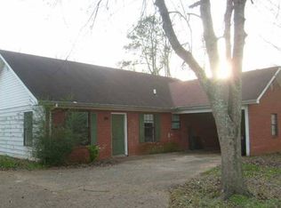 528 Park Ln, Florence, AL 35630