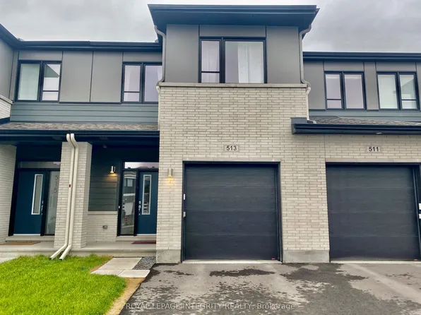 513 Cope Dr, Ottawa, ON K2S 3B4