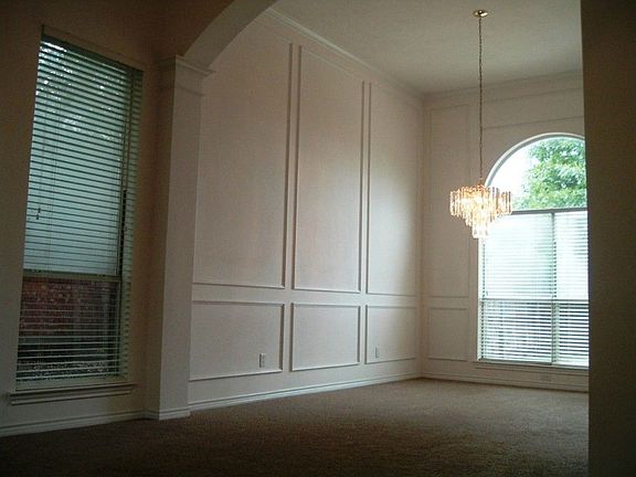 4th image of 3123 Oak Dr