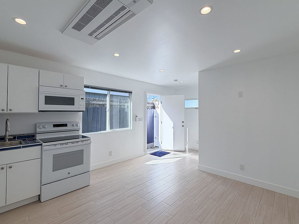 1st image of 118 Bardsdale Ave