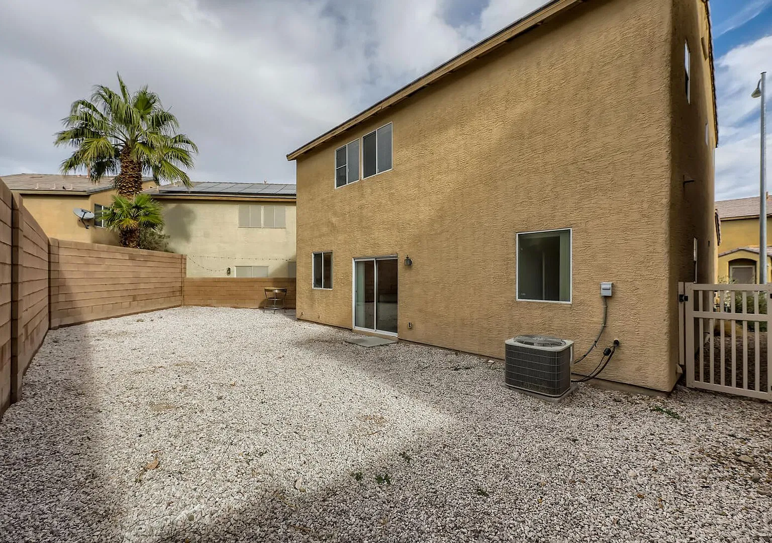 Stunningly Upgraded! 3 Bed, 2.5 Bath — Photo 2