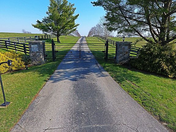 4th image of 3659 Taylorsville Rd