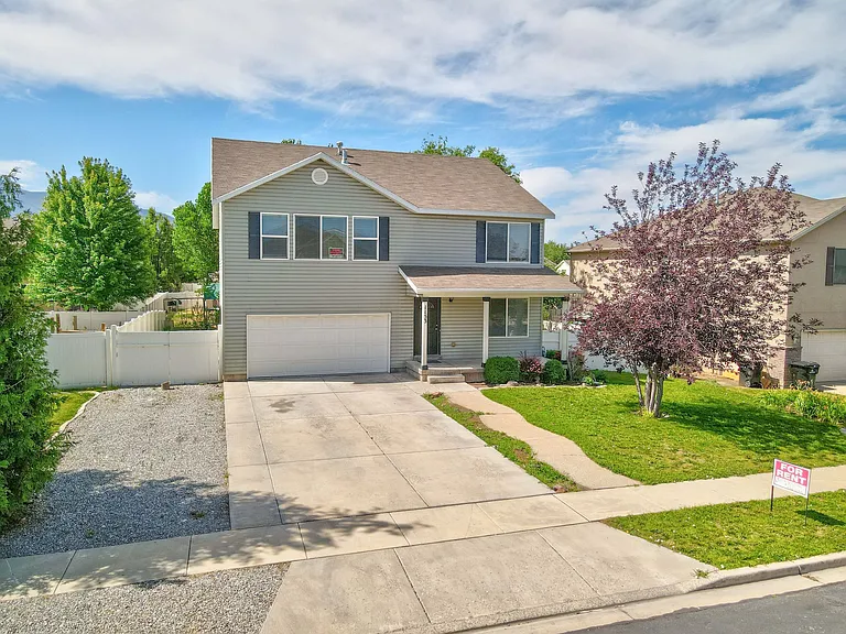 1153 W 400 S — Photo 39