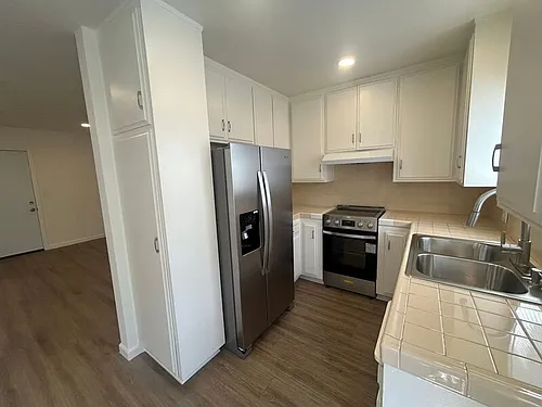 346 N Louise St Photo 1
