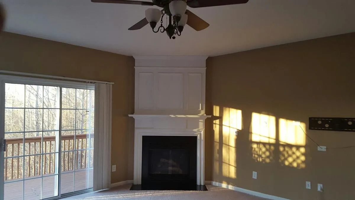 915 Whittington Way — Photo 2