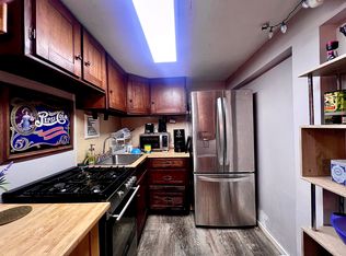 33 Oakland Rd #A, Brookline, MA 02445