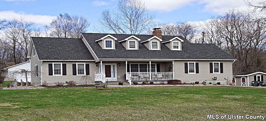 1st image of 7 Linda Ann Dr