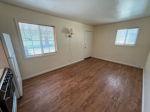 2nd image of 1512 S Taylor Rd #9