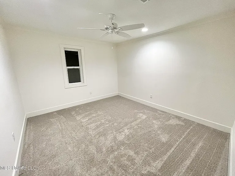 107 Pine Rd — Photo 10