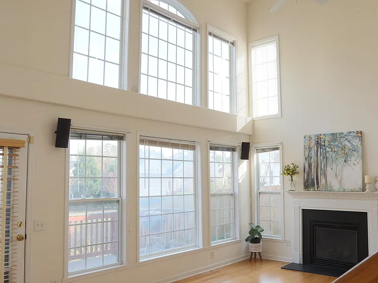 1316 Pebble Creek Xing — Photo 10