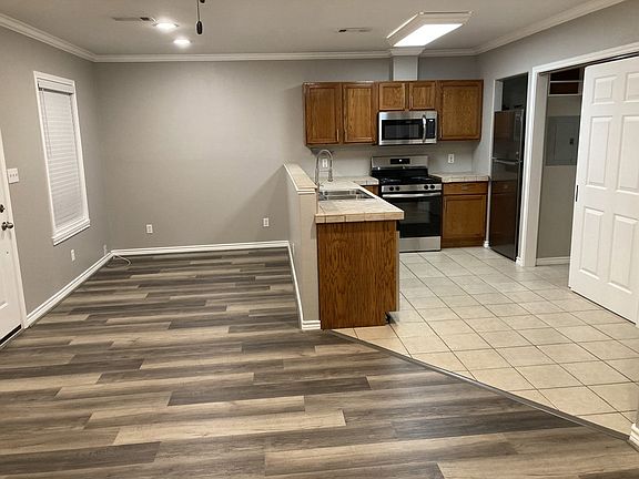 Open concept kitchen and breakfast room