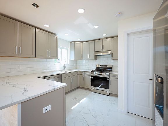 5th image of 1150 Mason Ave