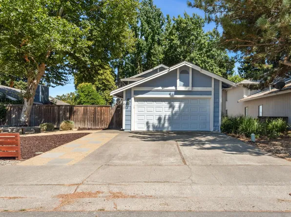 7417 Deltawind Dr, Sacramento, CA 95831