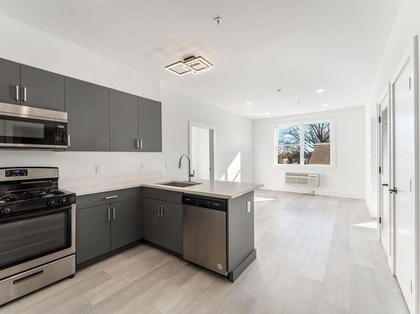 43-45 W 32nd St #305