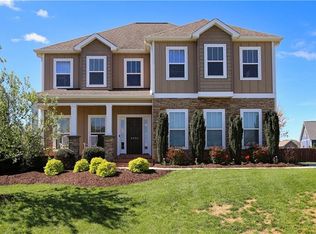 3496 Tyburn Ct, Browns Summit, NC 27214