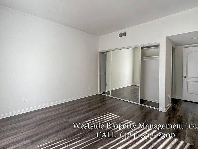 2149 S Bentley Ave #11065 — Photo 10