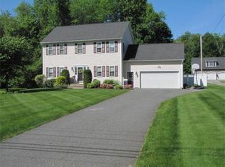 56 Crescent St, Shrewsbury, MA 01545