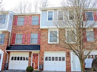705 Timberidge Dr, Bethel Park, PA
