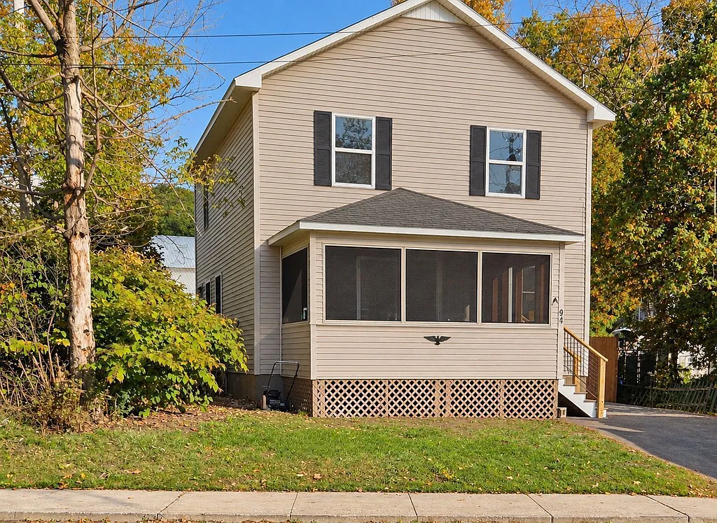 Property main image