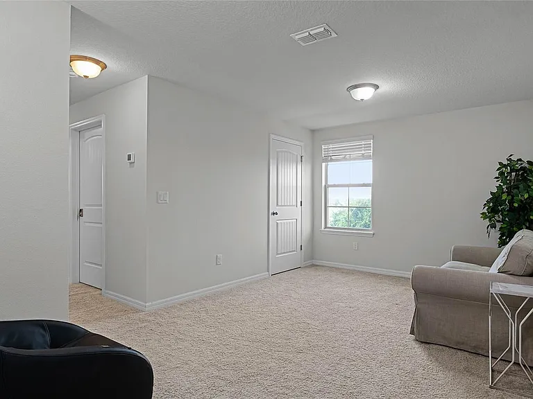 9955 Schroeder Aly — Photo 14