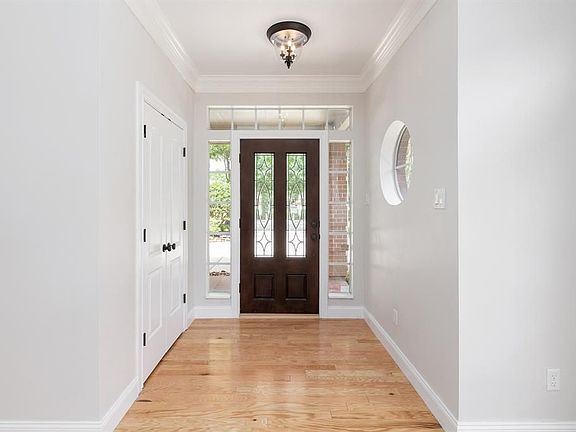 2nd image of 2602 S Strathford Ln