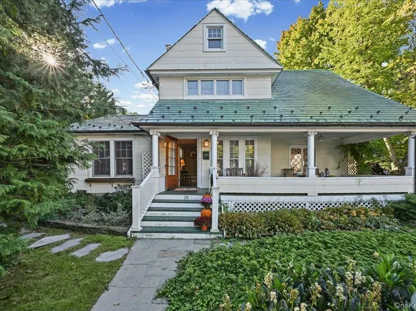 20 5th Avenue, Port Washington, NY 11050