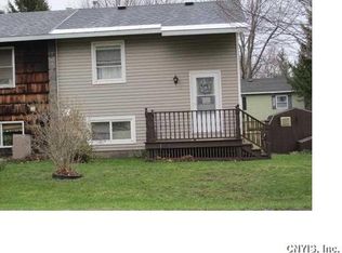 27 Burden Dr, Oswego, NY 13126