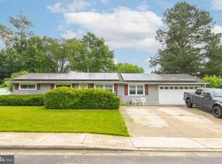 527 Prince Charles Ave, Odenton, MD 21113