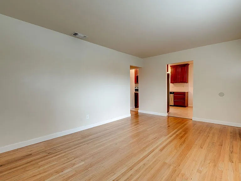 5113 Sitton Way — Photo 7