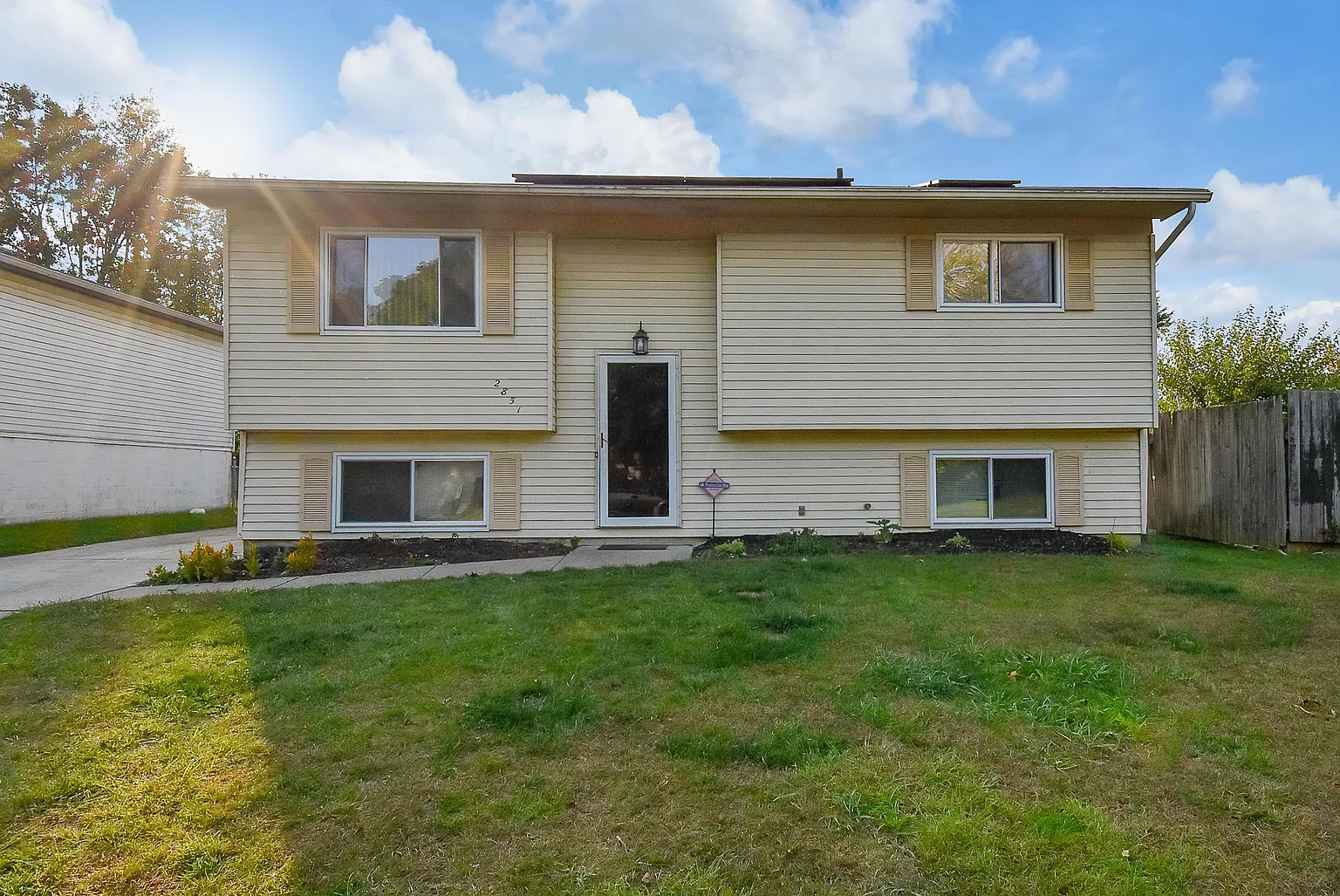 2851 Falcon Bridge Dr photo 1