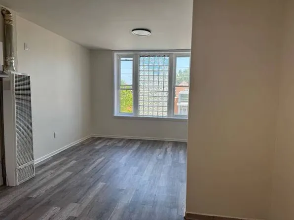 (undisclosed Address), Chicago, IL 60623