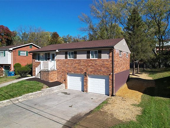 3rd image of 126 Yosemite Dr