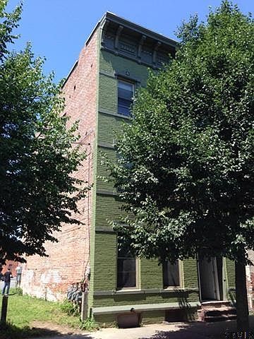 1st image of 125 Hill St
