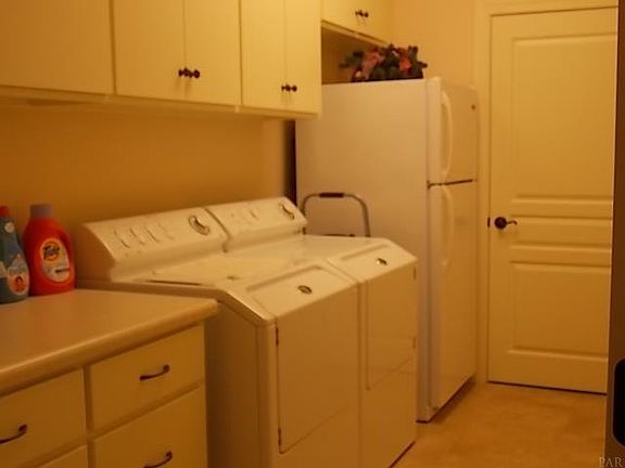 3rd image of 703 Panferio Dr