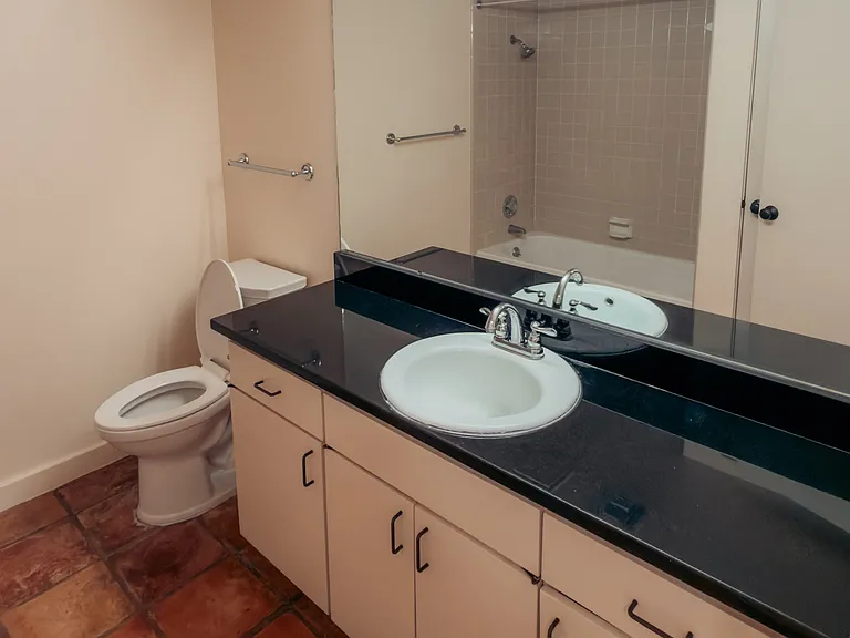 100 Mary D Ave #17 — Photo 10
