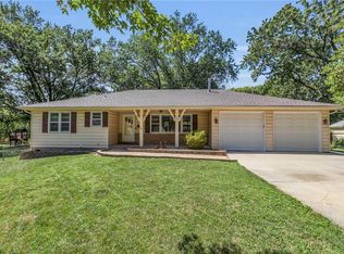 9540 Haskins St, Lenexa, KS 66215