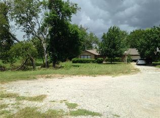 803 E Parkerville Rd, Desoto, TX 75115