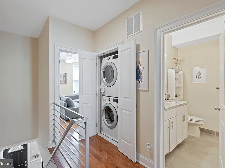 714 S Hicks St — Photo 20