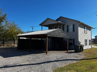 102 E Thatcher St #D, Edmond, OK 73034
