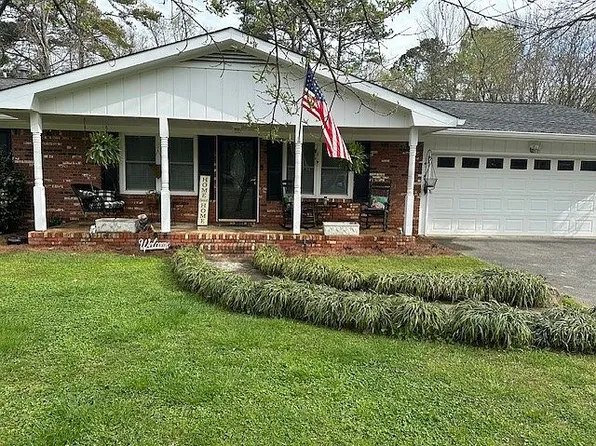 121 Stone Haven Dr, Calhoun, GA 30701