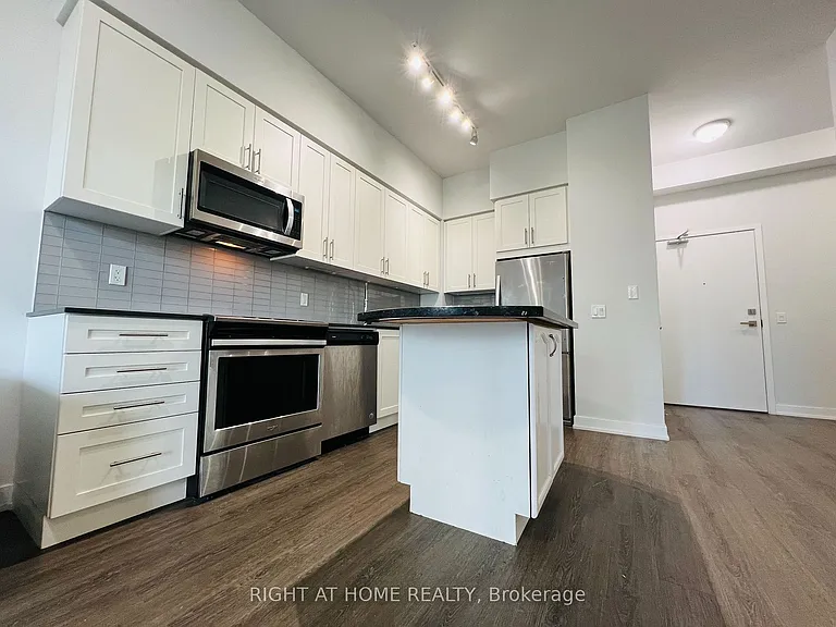 4055 Parkside Village Dr #618 — Photo 4