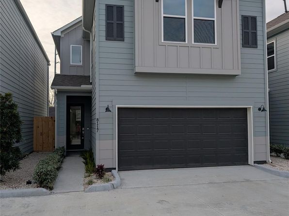 8117 Esther Acres