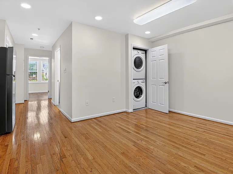 1273 Meigs Pl NE — Photo 19
