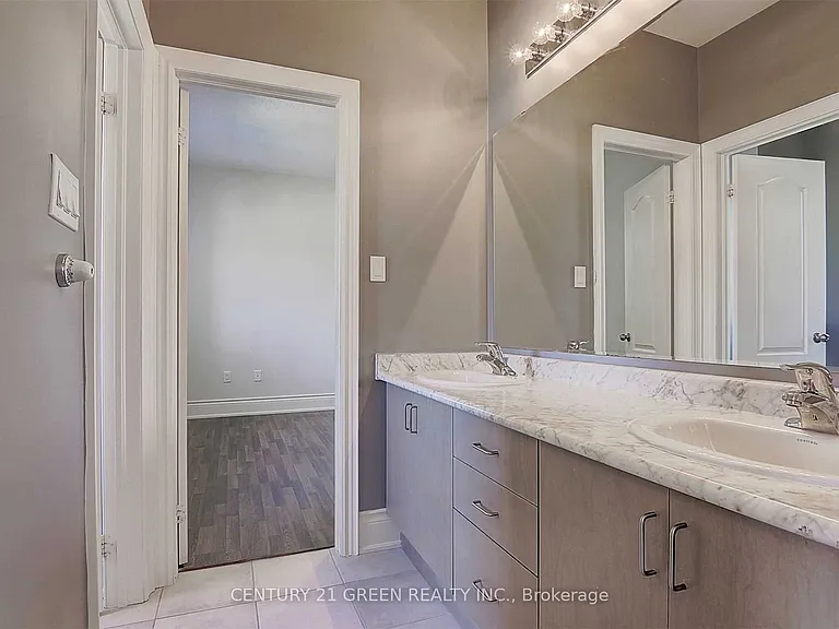 3276 Meadow Marsh Cres — Photo 31