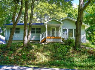 74 Edgewood Dr, Central Valley, NY 10917