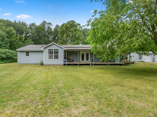 13794 W Cutler Rd, Howard City, MI 49329